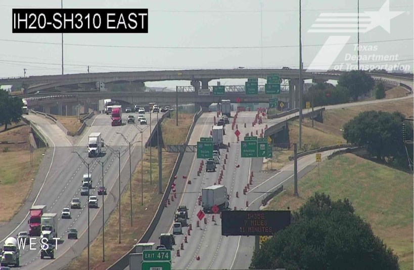 Semi collides with D-FW bridge, closes I-45 this weekend for repairs