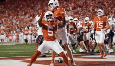 Manning throws 2 early TD passes to Coleman to help No. 1 Texas beat UTSA 30-6