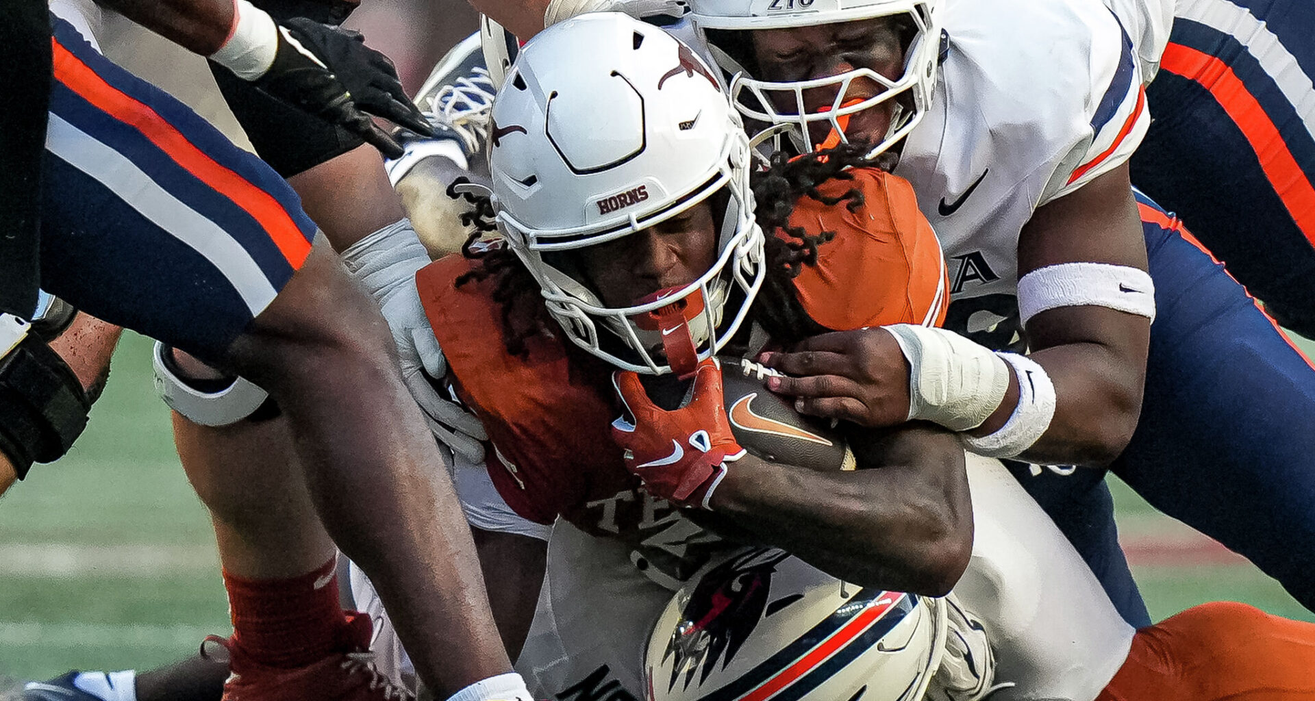 Texas Longhorns follow up big Ohio State win with home win over UTSA