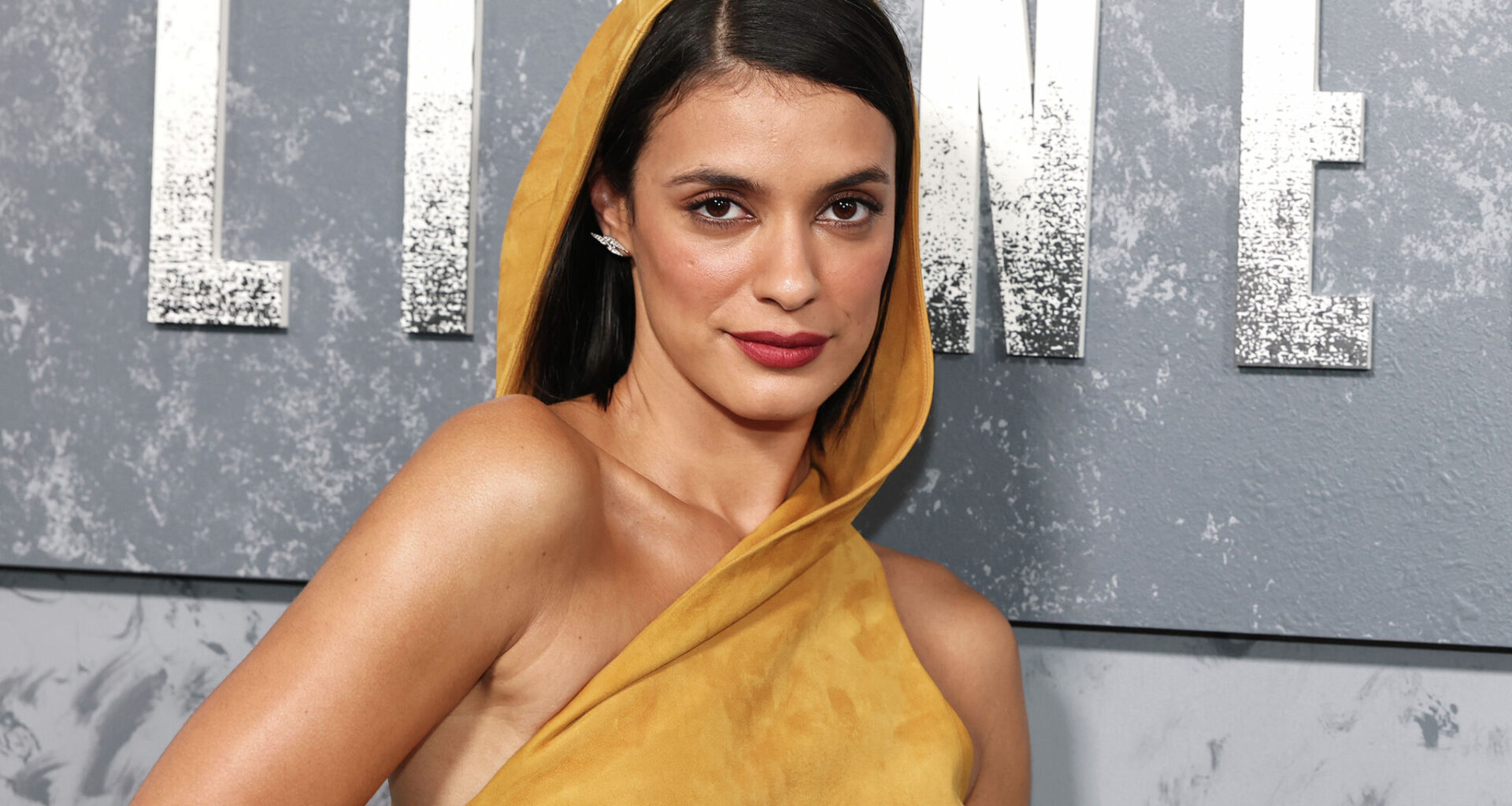 D-FW shoot exposed Lioness' Laysla De Oliveira 'to so many things'