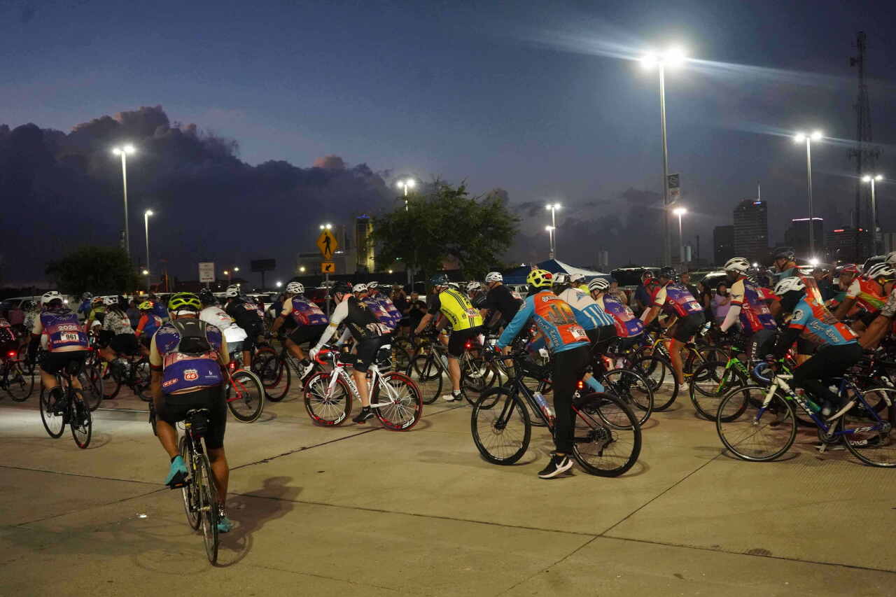 Riders starting the 66 miles.JPG