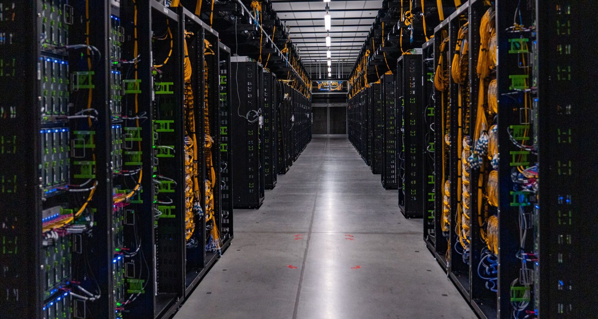 Texas pauses data center approvals as Abbott orders audit