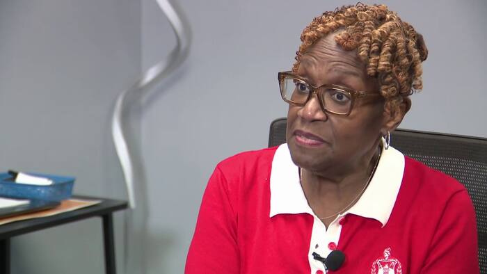 HISD enrollment drops trigger budget cuts, teachers union raises alarms