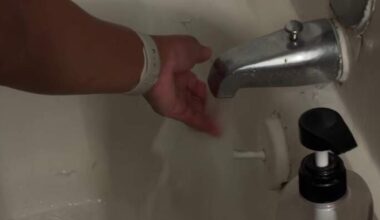 ‘Just want a solution’: North Side apartment residents say they’ve gone without hot water for weeks