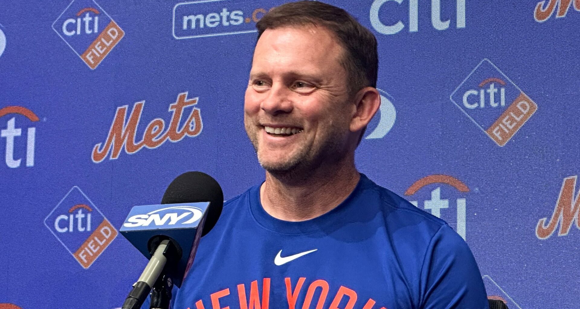 Mets hire interim manager Andy Green for the full-time job, giving him a 3-year contract