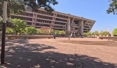 Dallas City Hall petition drive seeks May ballot vote to save iconic building
