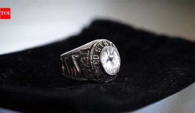A silver US Army ring missing since 2006 was found in another soldier’s footlocker; after a three-year search, a Fort Worth woman finally returned it to its original owner 20 years later