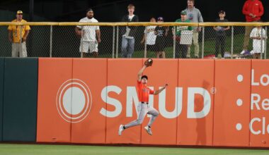 Bolte and Stefanic each hit 2 RBIs in sixth to lift Athletics past Astros 6-5