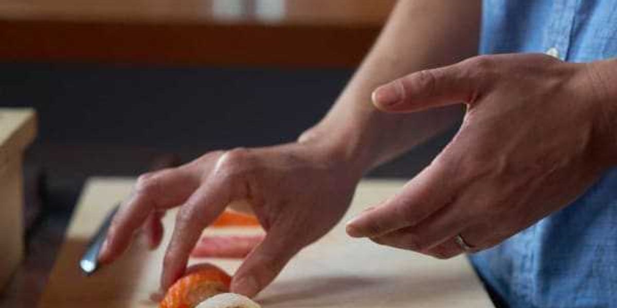 New sushi bar takes over Uncle Nicky's space in Hyde Park