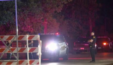 Man hospitalized after being shot in leg on the South Side