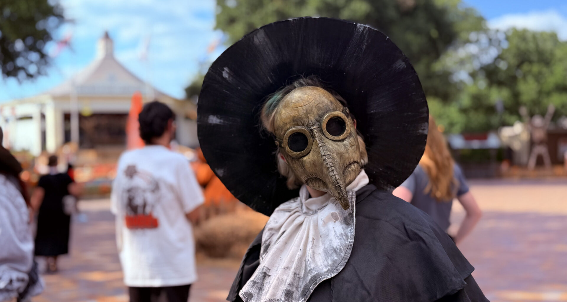 Six Flags in Arlington returns for Halloween-themed Fright Fest