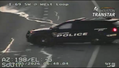 Driver crashes into Houston police vehicle on SW Fwy near 610 West Loop, HPD says