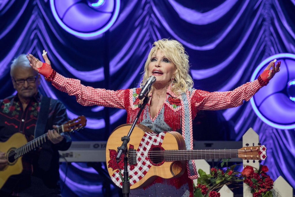 Dolly Parton’s Nephew Accused of Threatening Her Legacy