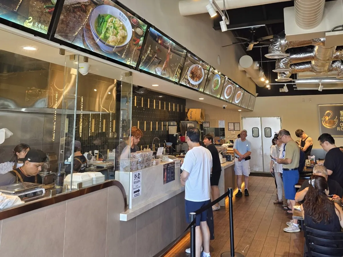 One Roast has been drawing crowds daily. Photo by Mario-Sebastian Berry.
