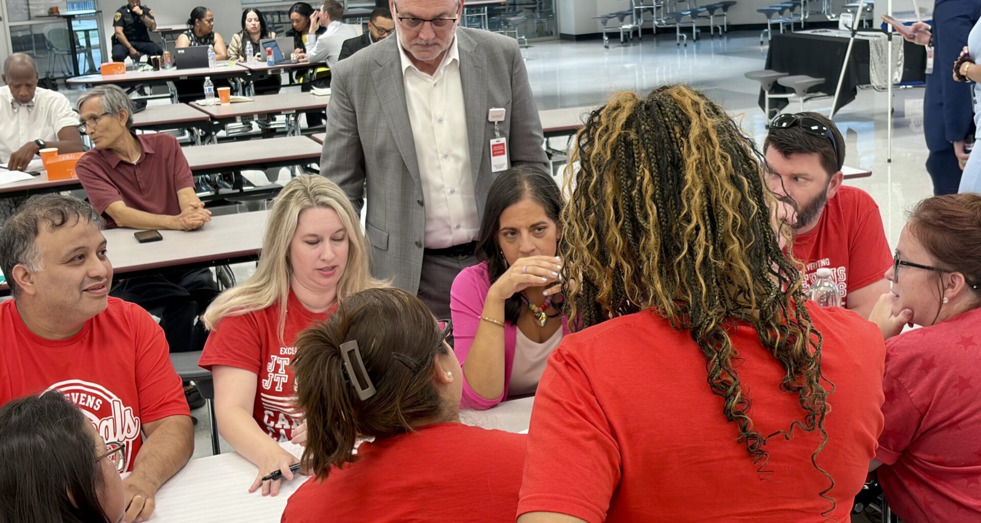 ‘Us vs. them’: Parents confront FWISD superintendent, leaders over growing trust gap