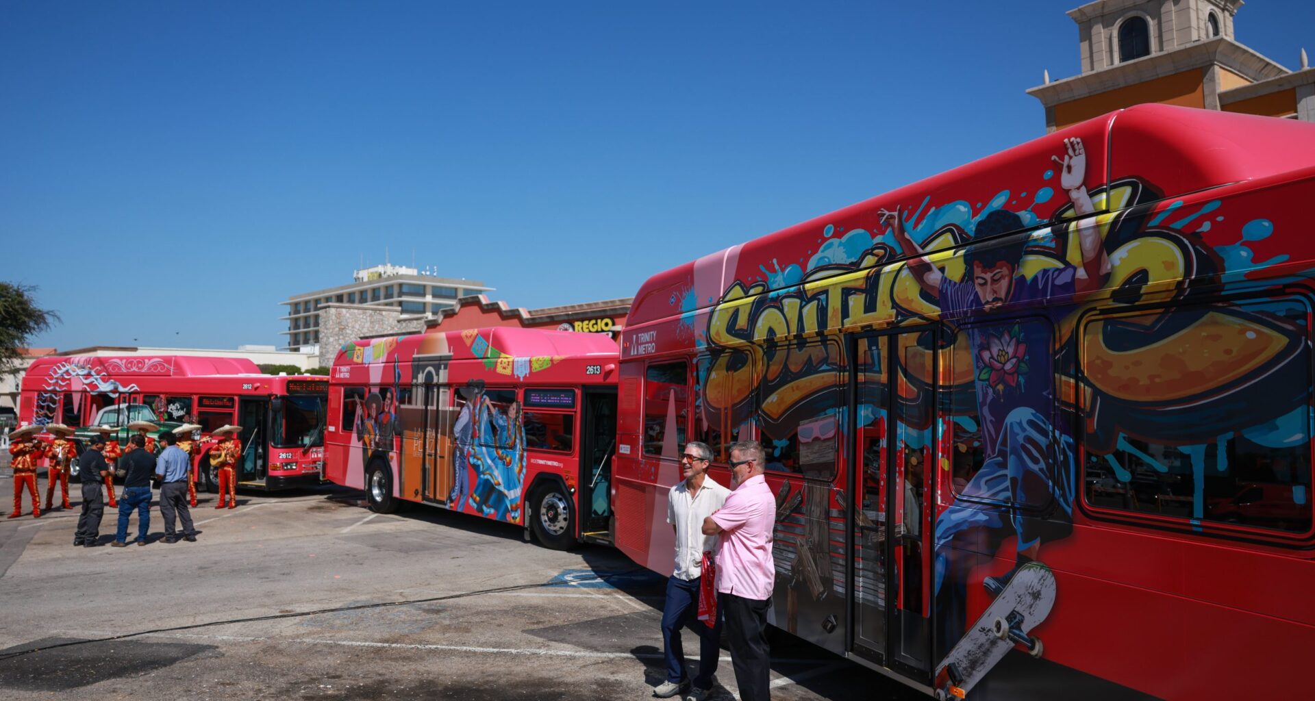 ‘The heart of Fort Worth’: La Línea Rosa buses connect community with culture