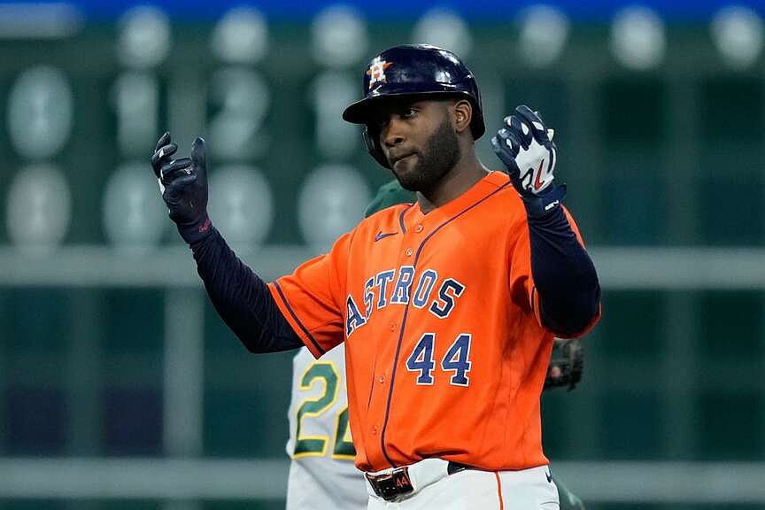 Houston’s Alvarez motoring toward a rare Triple Crown