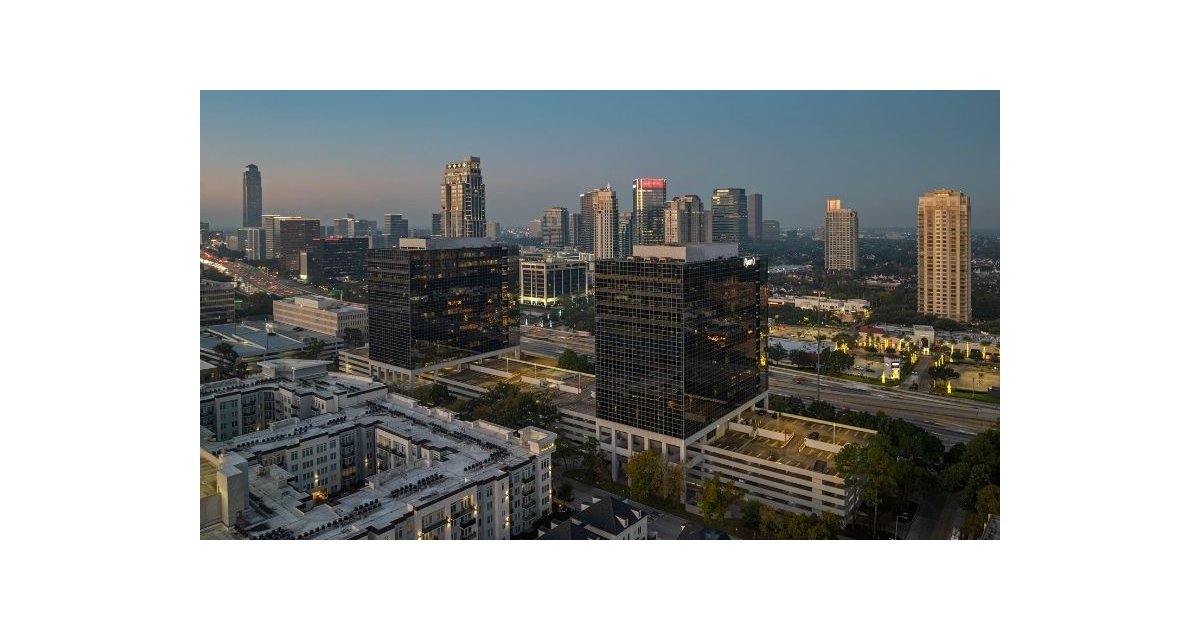 JLL Capital Markets arranges sale and financing of Park Towers in Houston
