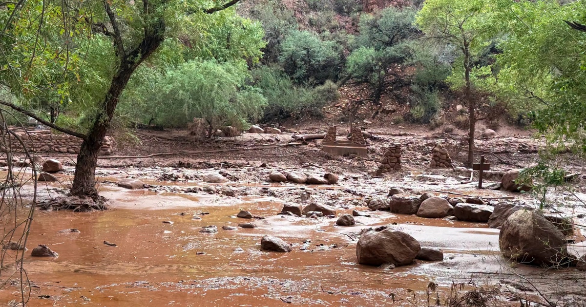 2 Texas friends killed in Grand Canyon flooding, third hiker is still missing