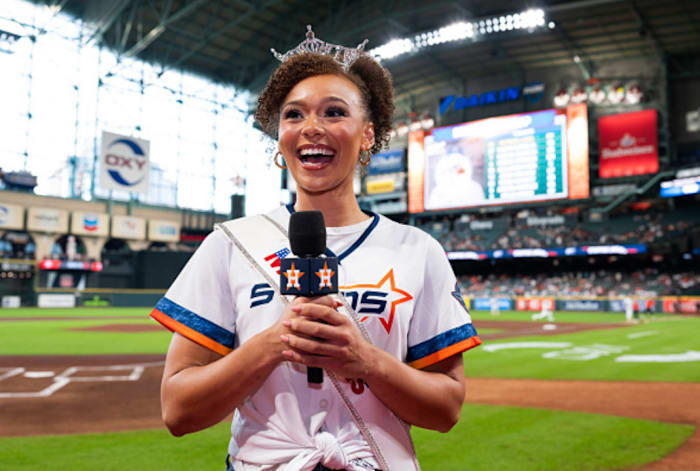 Houston’s Regan Hutsell crowned Miss America, makes history for Texas