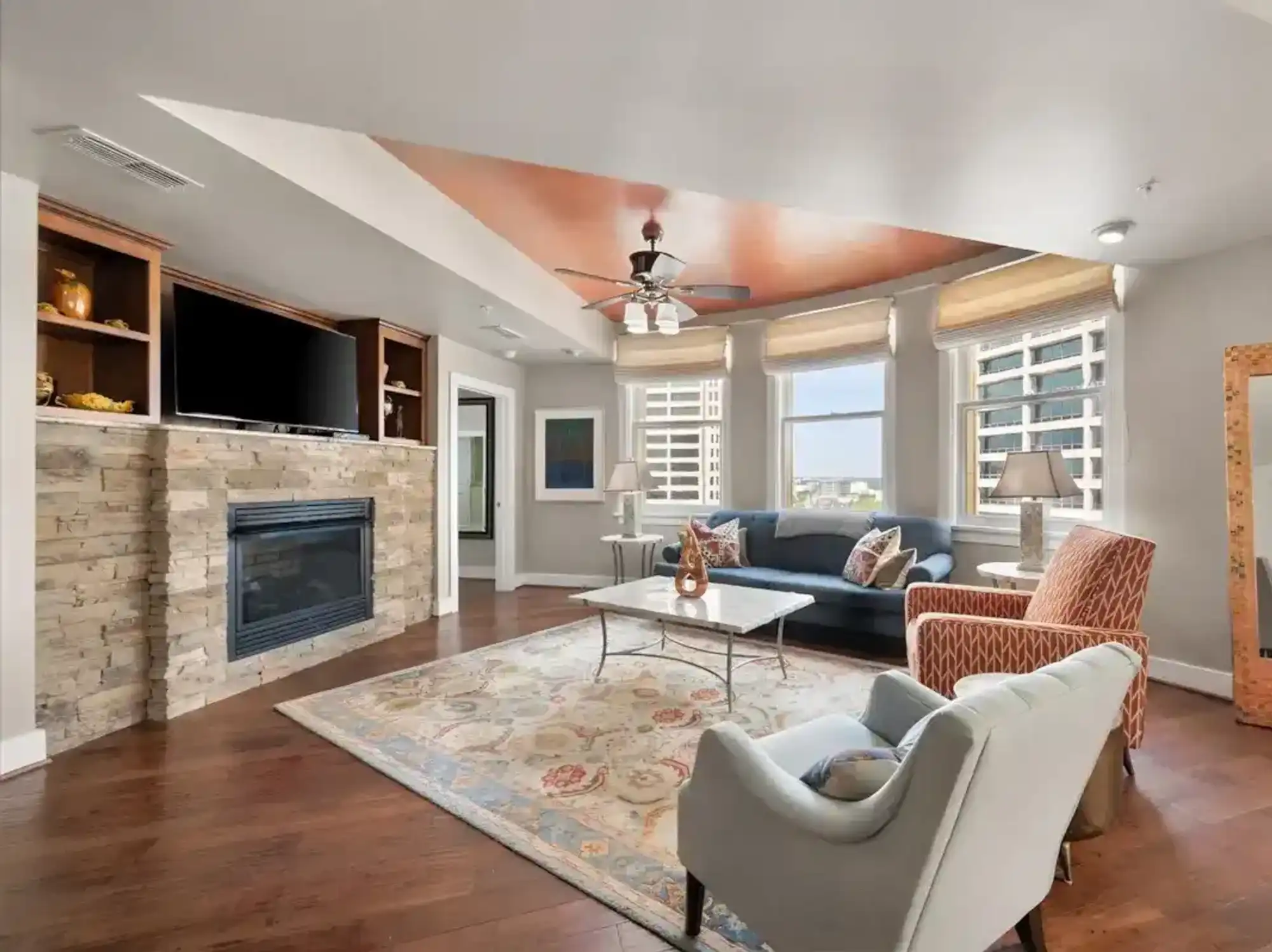 411 W. 7th Street Unit 906