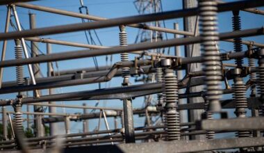 Texas cities say Abbott’s proposal to disband their electric companies won’t lower costs