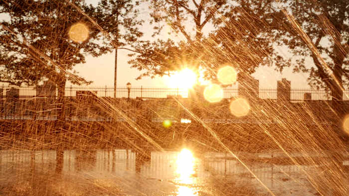 Houston under a heat advisory Sunday with a chance for sea breeze showers