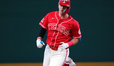 Rangers take sole possession of AL West lead, Quantrill leaves with injury in 6-3 win over Blue Jays | Pro National Sports