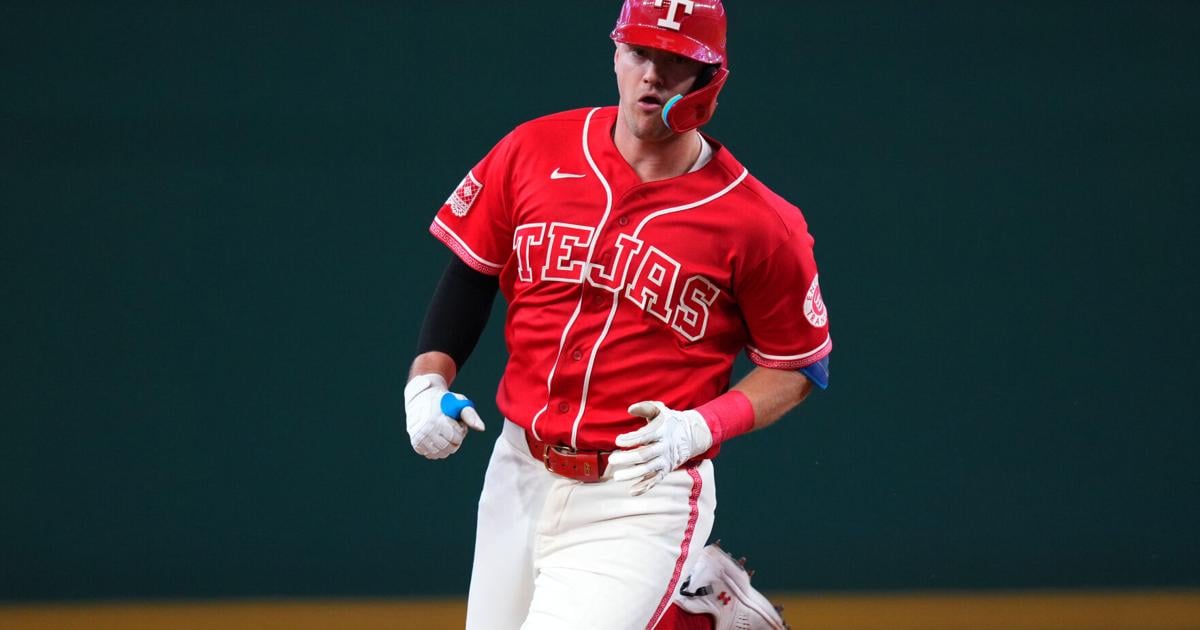 Rangers take sole possession of AL West lead, Quantrill leaves with injury in 6-3 win over Blue Jays | Pro National Sports