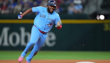 Blue Jays 1B Vladimir Guerrero Jr. exits early at Texas with left lower back tightness | National