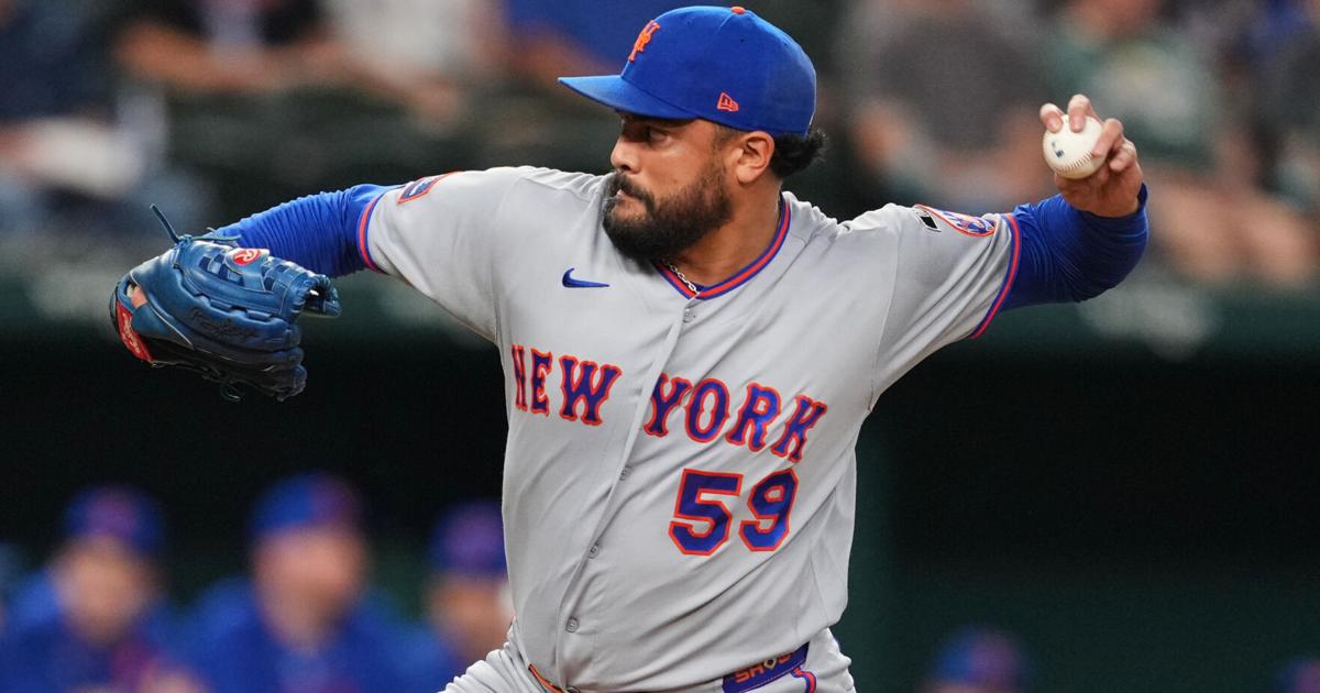 Mets win 1st game after Andy Green named full-time manager, beating AL West-leading Rangers 6-3
