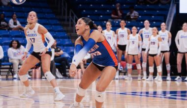 UT Arlington volleyball defeats University of West Georgia 3-2 | Volleyball