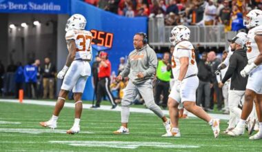 Texas assistant coach arrested on DWI charge