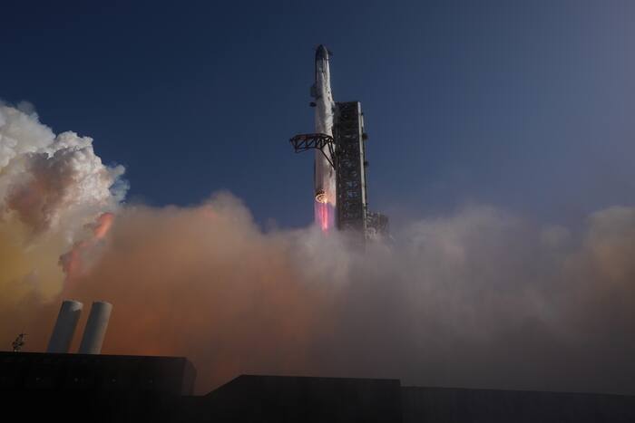 SpaceX to launch 14th test flight from South Texas base
