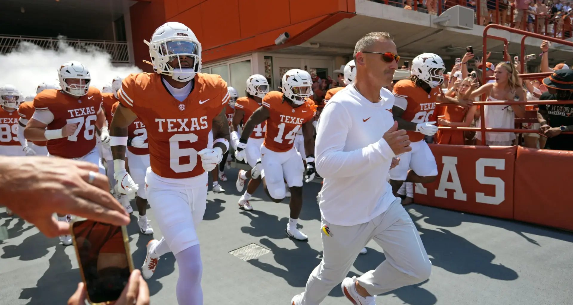 Packers GM gets first-hand look at talented Texas DT trio