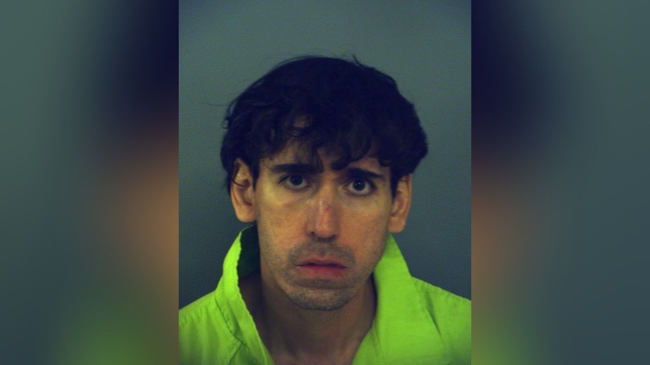 El Paso educator arrested, accused of sexually assaulting 14-year-old he met on dating ap