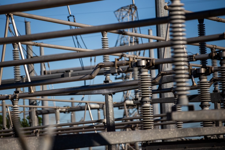 Disbanding city-owned utilities won’t lower costs, officials say