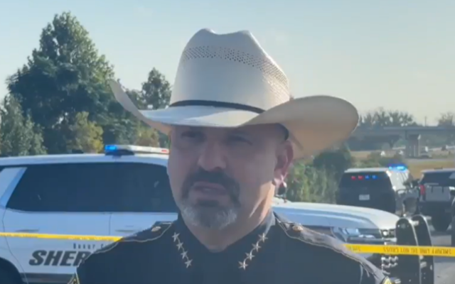 BCSO: Woman found dead off I-35 in Southeast Bexar County
