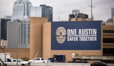 Multiple suspected overdoses reported on Austin’s 6th Street, 5 people hospitalized