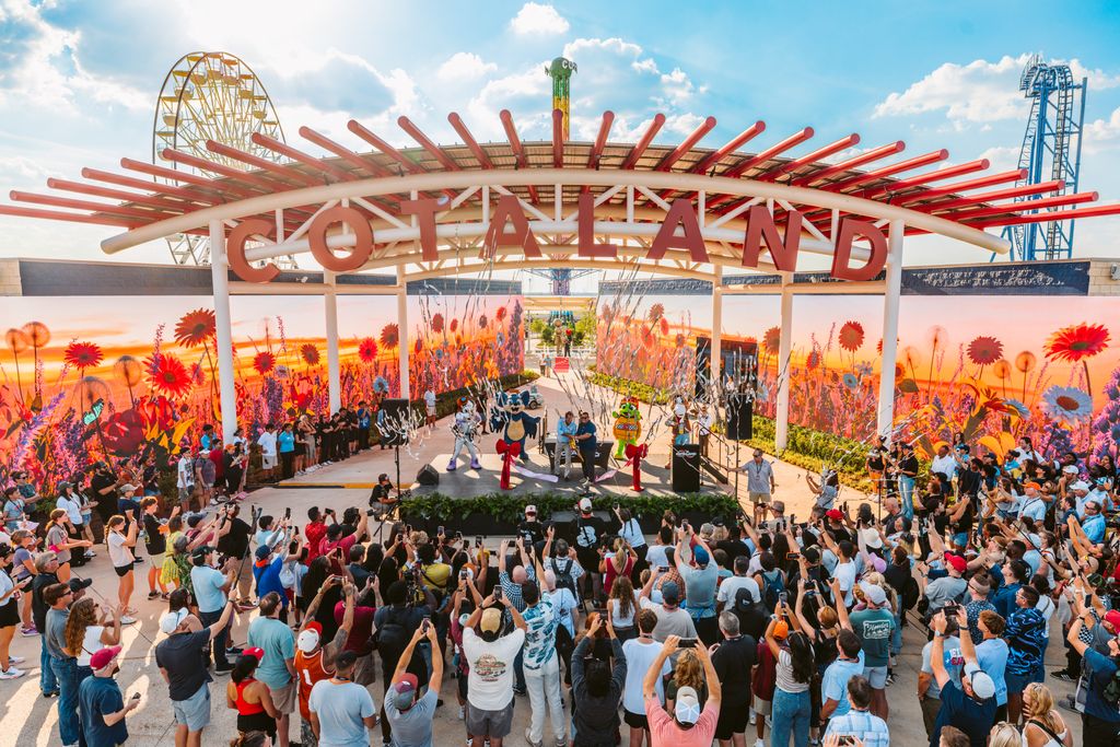 Exclusive Photos: COTALAND Celebrates Opening in Austin