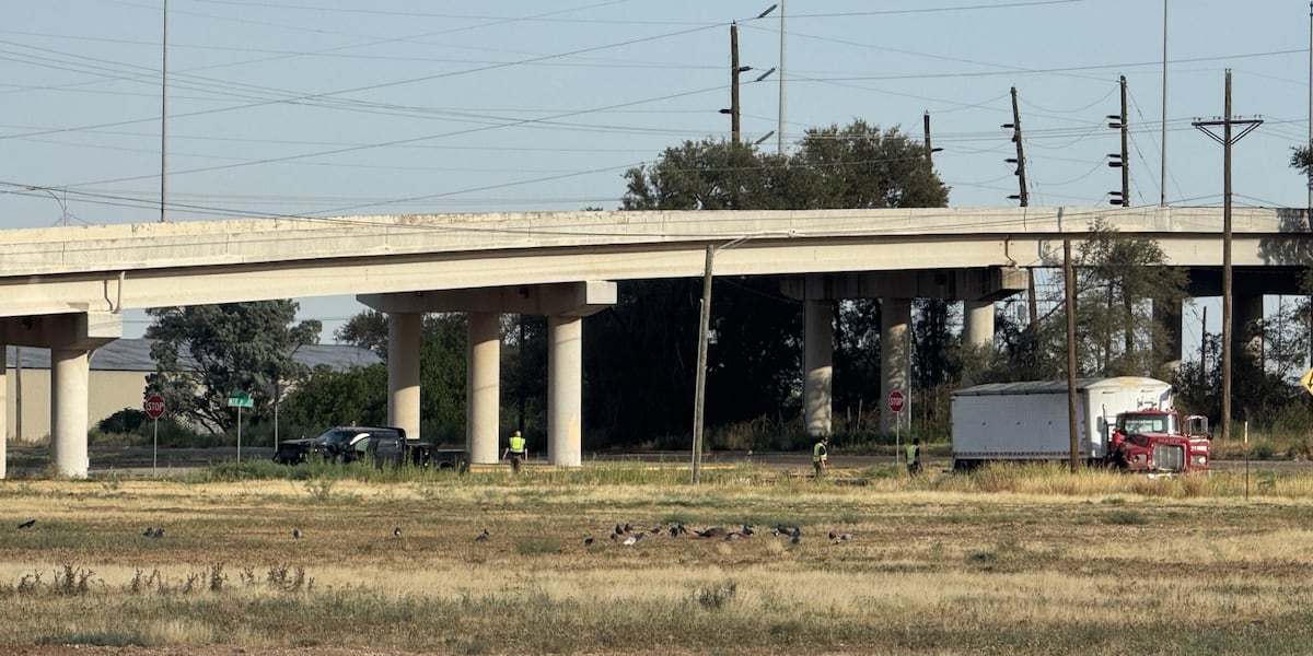 1 killed in crash involving semi-truck in east Lubbock