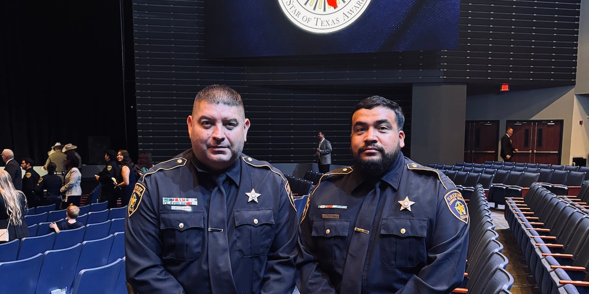 Gov. Abbott honors Lubbock sheriff’s deputies 1 year after I-27 bridge crash