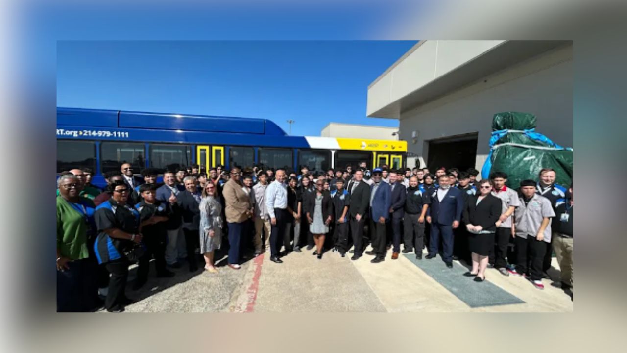 Dallas ISD, DART Launch Bus Maintenance Program For Students