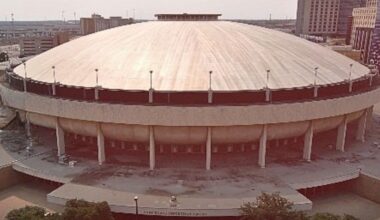 Iconic Fort Worth Flying Saucer Arena Gets Final Farewell