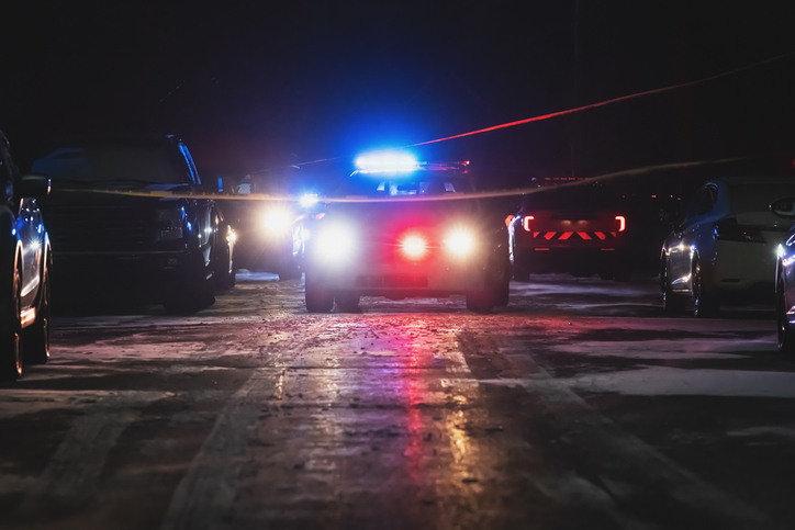 SAPD: Man dead after early morning shooting at Southeast Side apartment complex