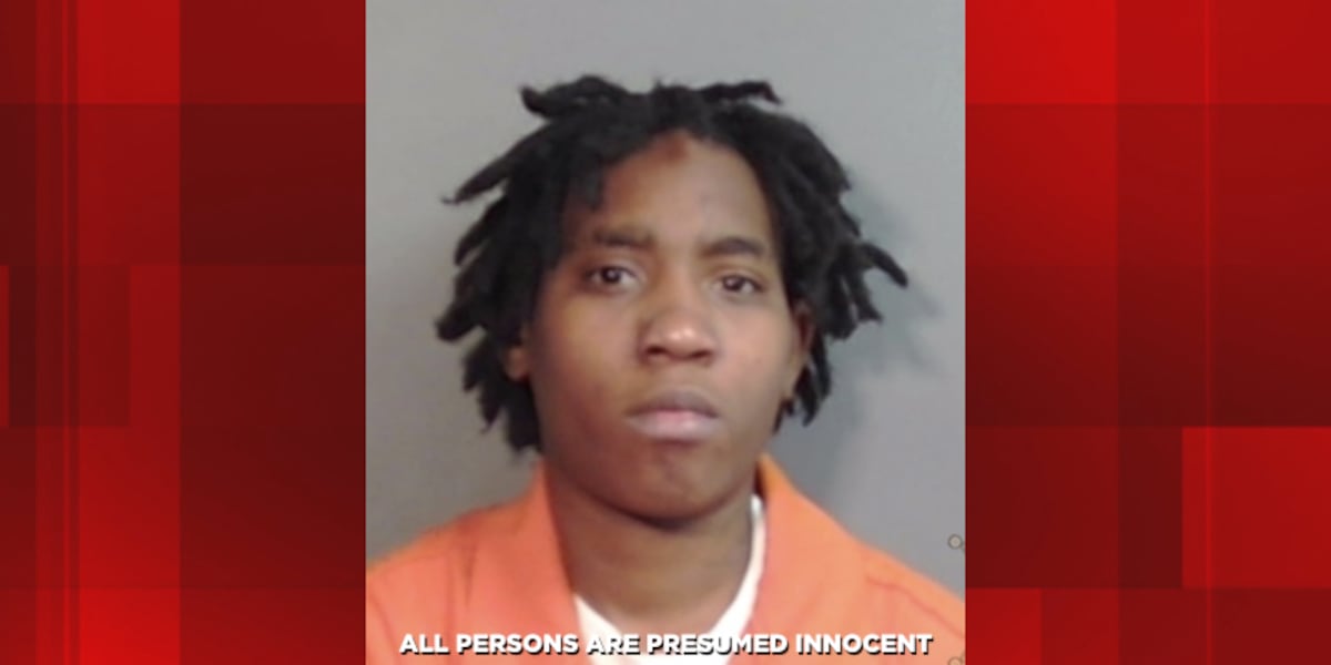 Woman accused of aiding escaped Caddo inmate after meeting him in Texas with child