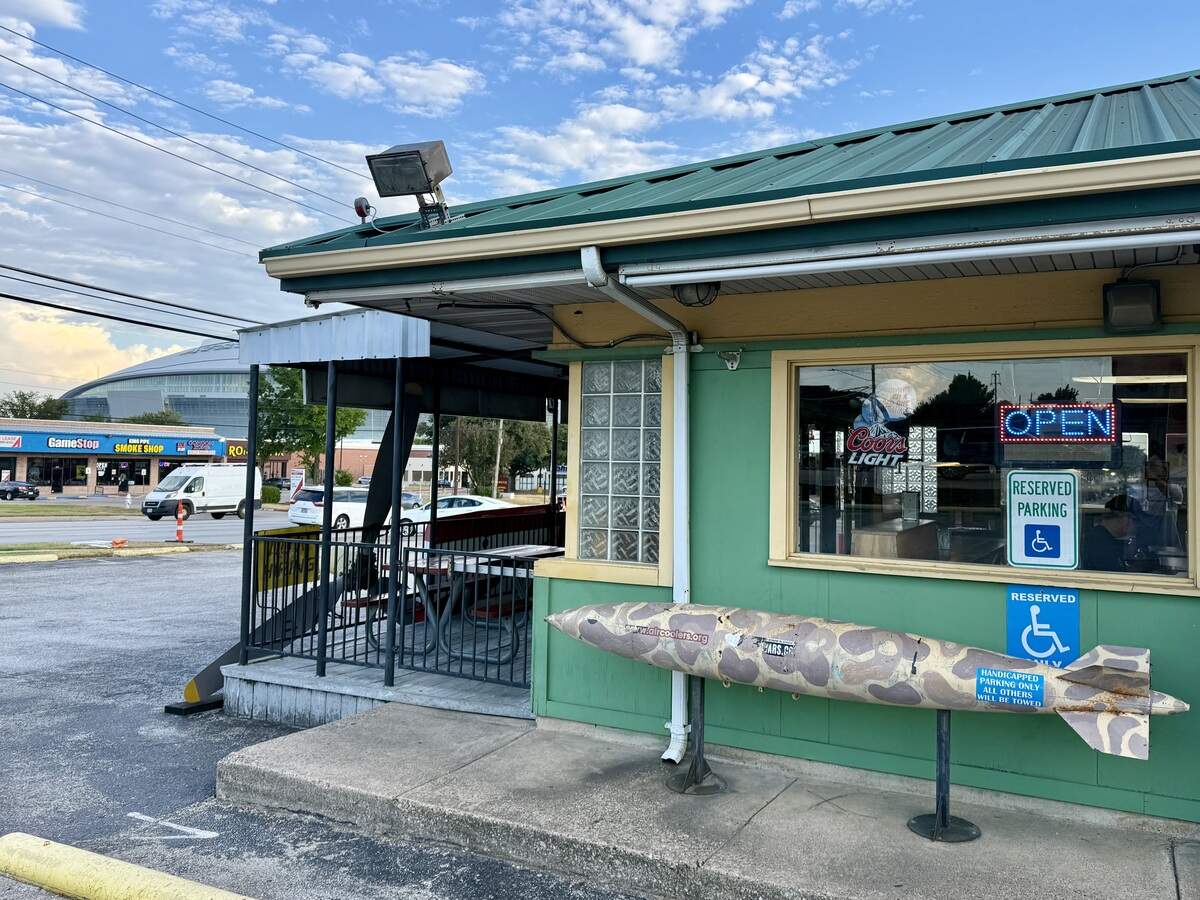 Airways Hamburgers in Arlington, Texas, is within sight of AT&T Stadium, at left.