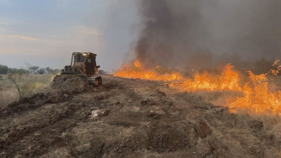 Pittsburg mayor doubles as wildfire commander at Ross fire in North-Central Texas