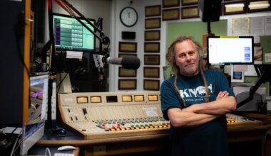 Dallas music pillar Jeffrey Liles returns to radio airwaves