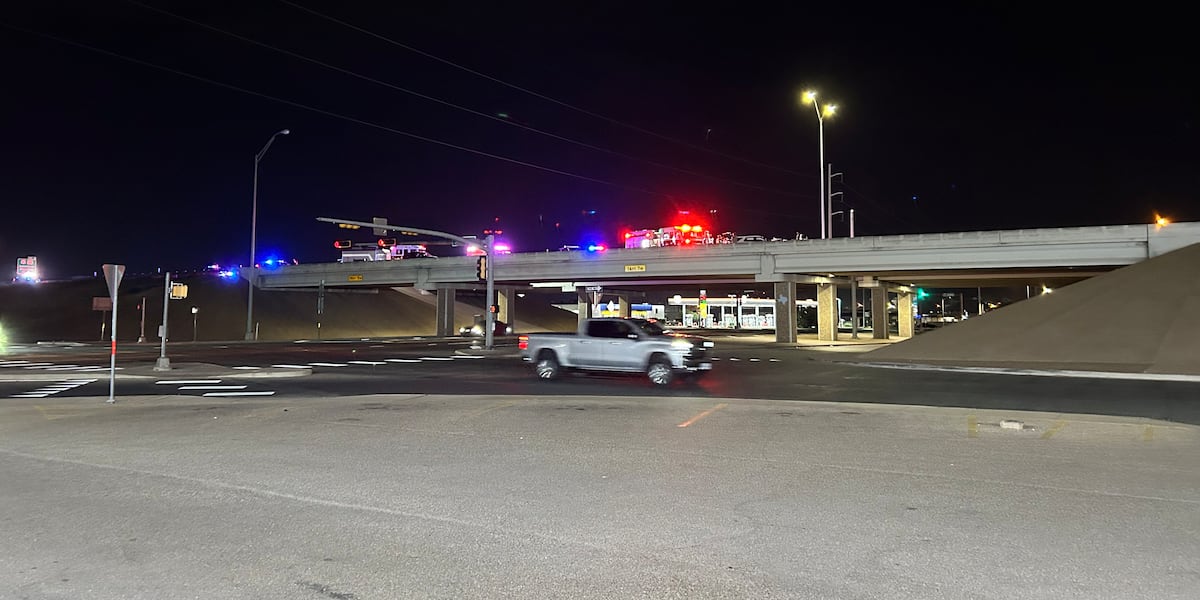 3 people injured after back-to-back crashes on I-27